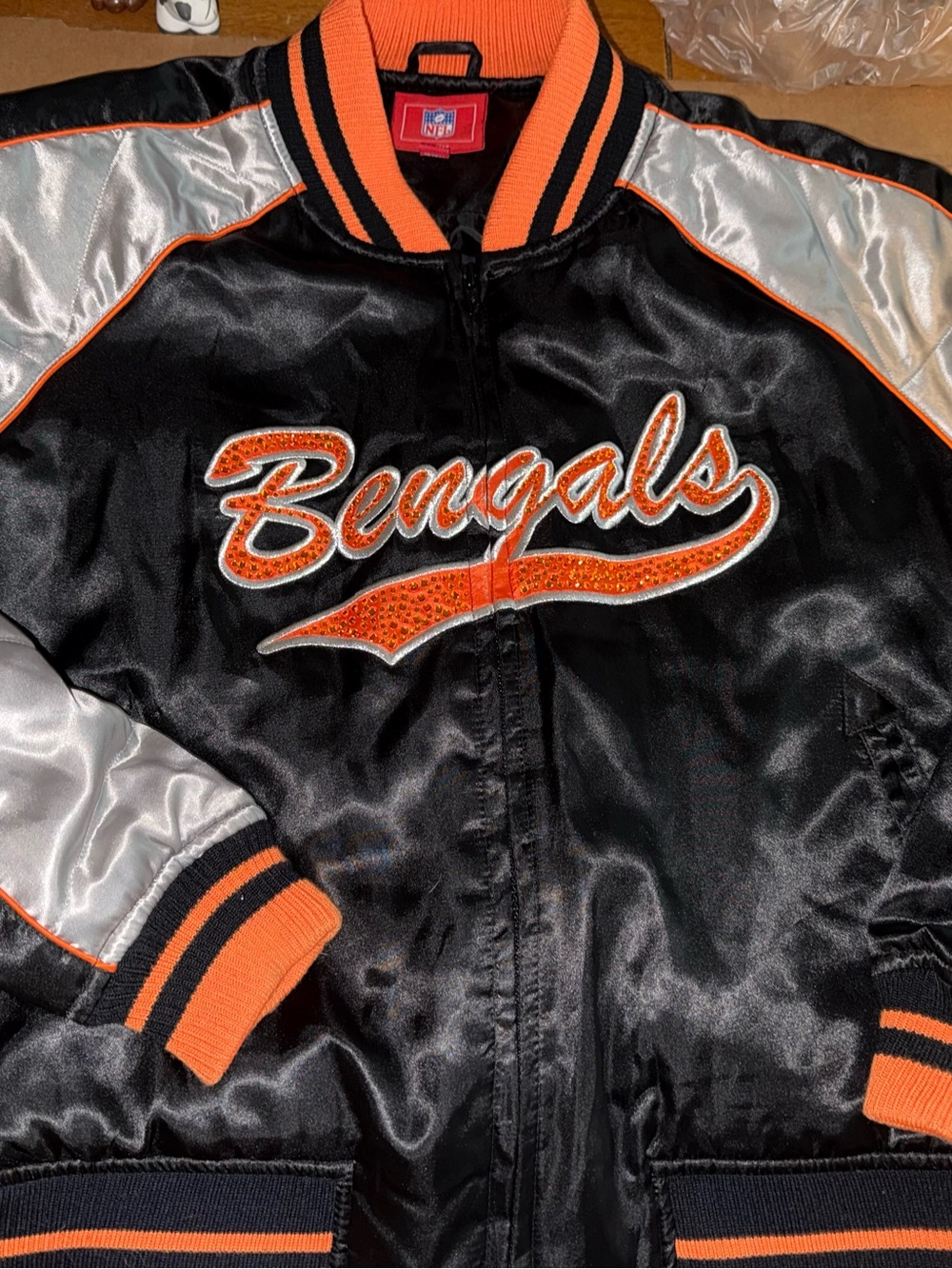 NFL Bengals Women’s Satin Bomber Jacket - Black & Orange XL C5